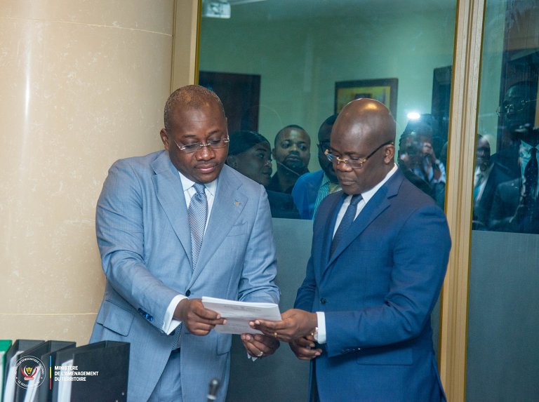 Mise en œuvre la Loi sur l’Aménagement du Territoire, RDC : Jean-Lucien Bussa opte pour une gestion participative fondée sur la planification, la consultation et la clarification des droits !